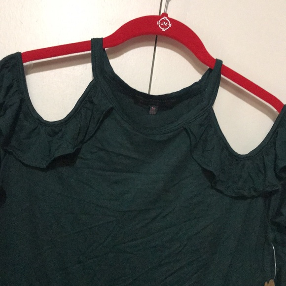 Cold shoulder top - Picture 3 of 4